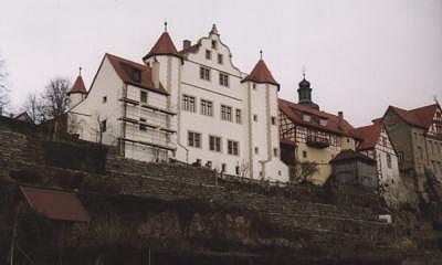 Schlo� von der Talseite (c) 2001 by Buchali